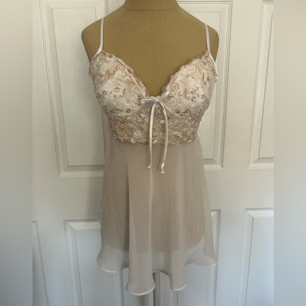 Seductive Wear Slip & Robe - Picture 2 of 16